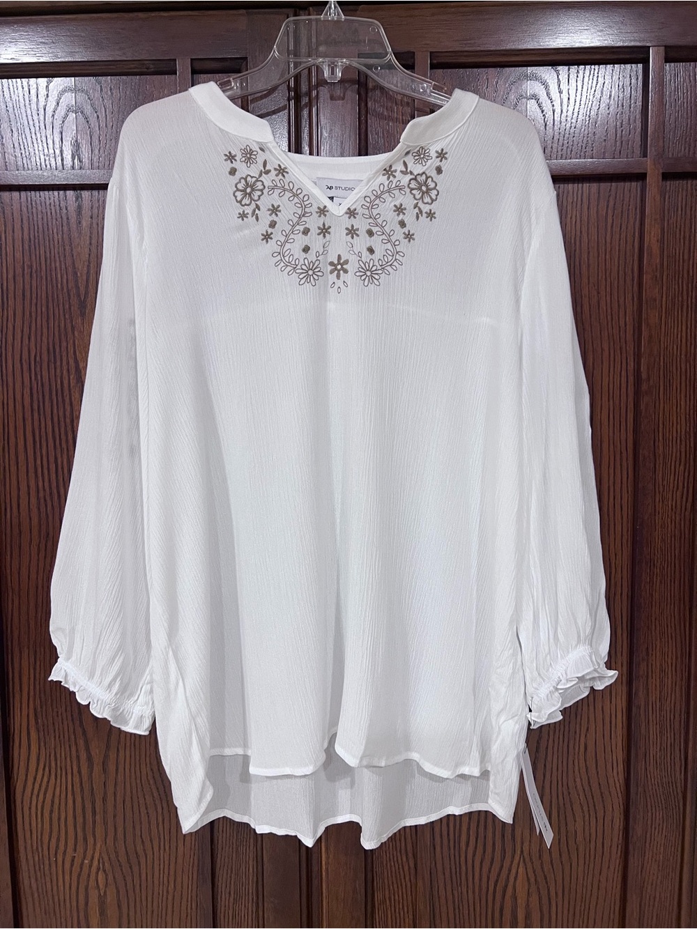 AB Studio White Embroidered Peasant Blouse Womens XL Long Ruffle Sleeve Boho Top